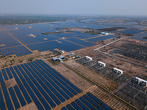 adani-green-reports-57-yoy-revenue-growth