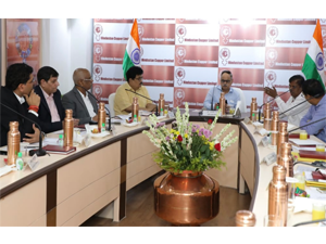 mines-secretary-visits-hcl-corporate-office