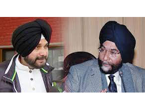 ias-officer-raju-to-take-on-sidhu-on-amritsar-east-seat