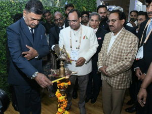 union-power-minister-inaugurates-power-pavilion-at-elecrama-2023