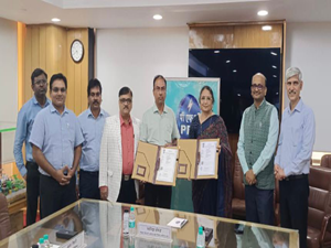 pfc-signs-mou-with-kgmu-for-underprivileged-cancer-patients